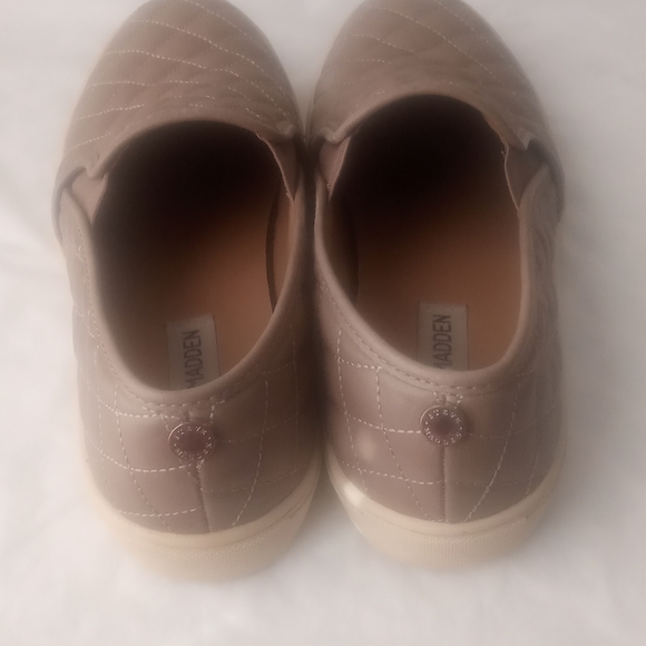 Steve Madden Slip-on Shoes - Picture 2 of 6